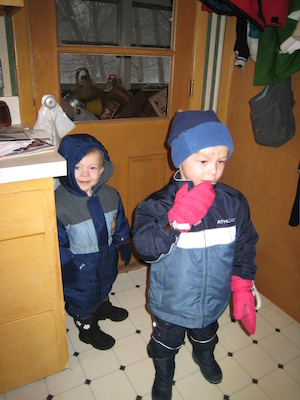 Tim and Cole are ready for the snow (03-16-2007 18:07)