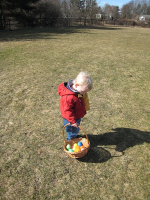 Cole getting Easter eggs (03-31-2007 10:05)
