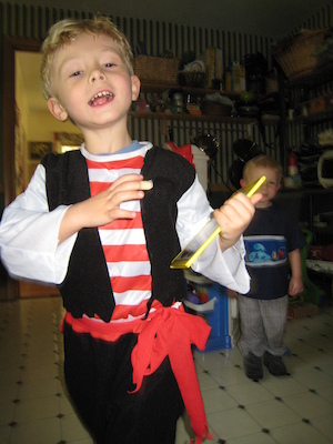 For he is a pirate Tim (05-09-2007 12:11)