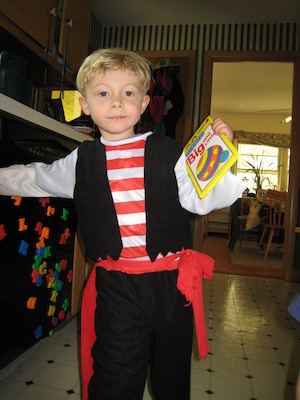 For he is a pirate Tim (05-09-2007 12:11)