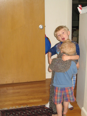 Tim and Cole hugging (05-11-2007 07:37)