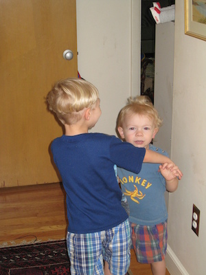 Tim and Cole hugging (05-11-2007 07:38)