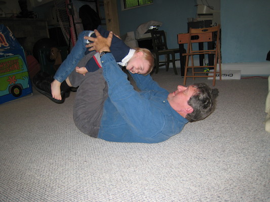 Cole flying with Granddad (05-19-2007 08:32)