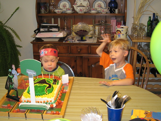 Perrin's birthday (05-27-2007 13:59)