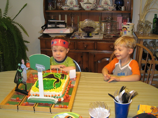 Perrin's birthday (05-27-2007 13:59)