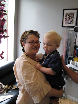 Shorn Cole cuddling Mommy (05-31-2007 16:07)