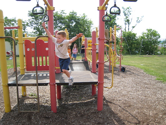 Tate jumping (06-13-2007 10:10)