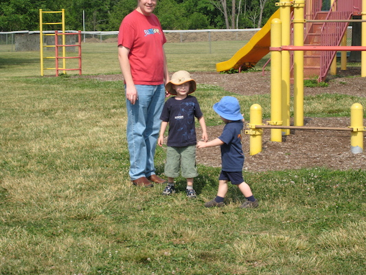 Ben, Tim and Cole at the playground (06-13-2007 10:15)