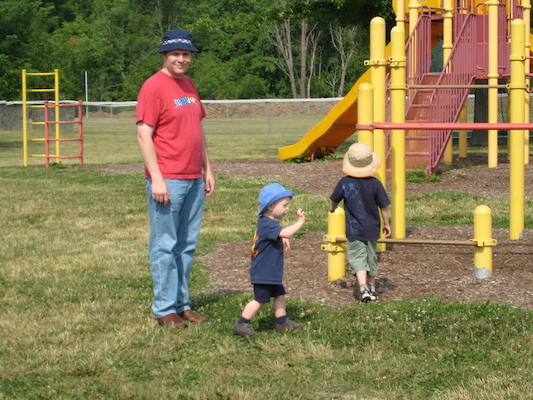 Ben, Tim and Cole at the playground (06-13-2007 10:15)