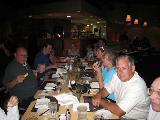 Tony, Cole, Ben, Tim, Noah, Amy, Tate, Matt, Jaqui, Jen, Mary Anne, Ron, Bill (06-13-2007 18:33)