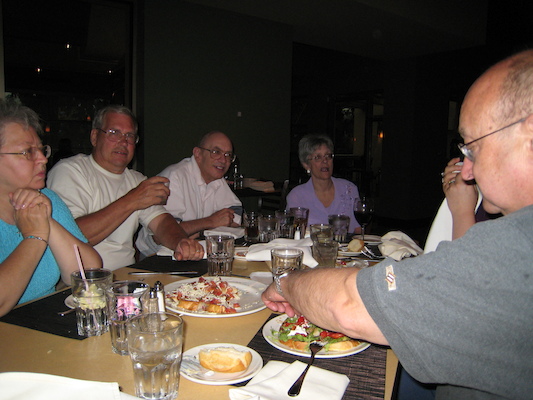 Mary Anne, Ron, Bill, Karen, Xine, Tony (06-13-2007 18:48)