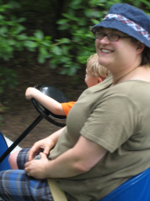 Tim and Christine driving at Kennywood (06-14-2007 14:14)