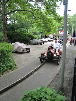 Cole and Poppy driving at Kennywood (06-14-2007 14:14)