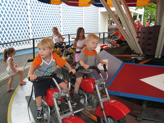 Tim and Cole on the motorbikes (06-14-2007 14:58)