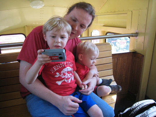 Ben, Tim and Cole on the incline (06-15-2007 11:22)