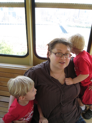 Tim, Mommy and Cole in the incline (06-15-2007 11:47)