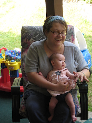 Christine and Abigail (06-17-2007 16:34)