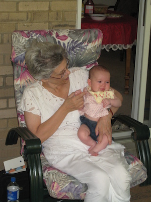 Karen and Abigail (06-17-2007 17:05)