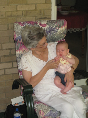 Karen and Abigail (06-17-2007 17:05)