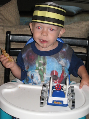 Cole eating (07-02-2007 07:47)