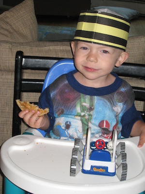 Cole eating (07-02-2007 07:47)