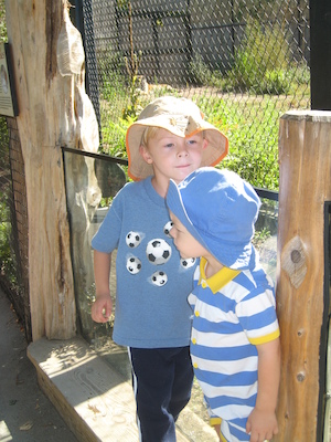 Tim and Cole at the zoo (08-28-2007 11:10)