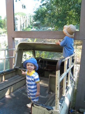 Tim and Cole driving at the zoo (08-28-2007 11:12)