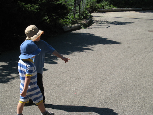 Tim and Cole and their shadows (08-28-2007 11:26)