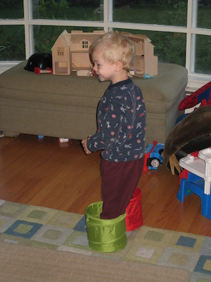 Cole wearing "boots" (09-12-2007 07:50)