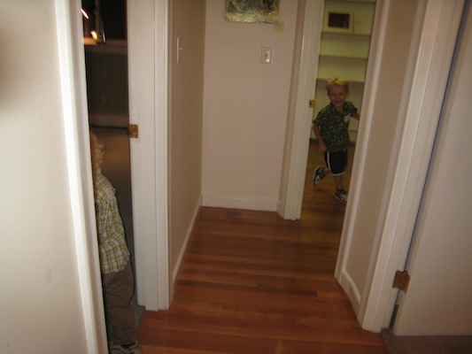 Tim and Cole running (09-22-2007 19:46)