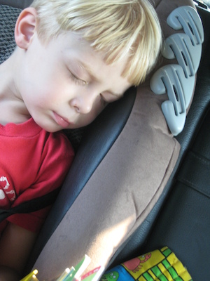 Tim sleeping (10-06-2007 16:32)