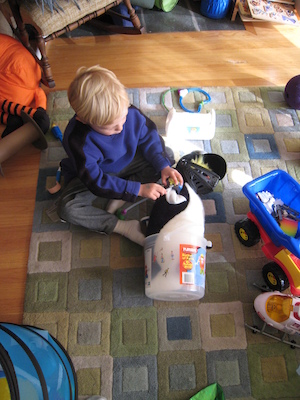 Dr. tim and his penguin patient (10-13-2007 16:10)