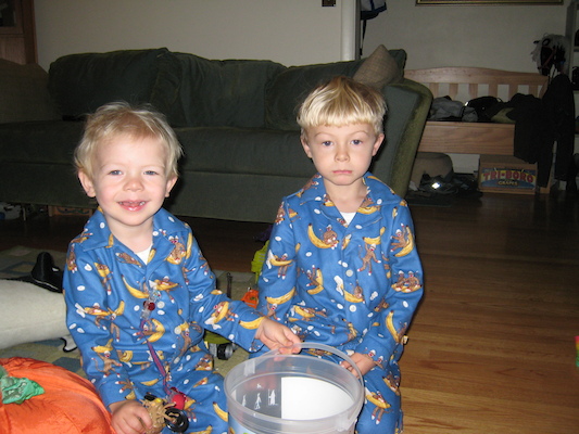 Cole and Tim in monkey jammies (10-15-2007 07:52)