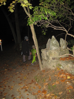 Mommy and Tim trick or treating (10-31-2007 18:46)