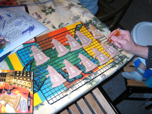 Dalek cookies (11-17-2007 19:15)