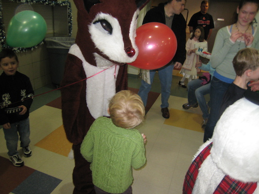 Tim talking to Rudolph (12-09-2007 09:06)