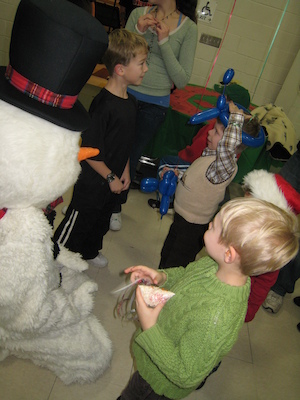 Tim talking to Frosty (12-09-2007 09:07)