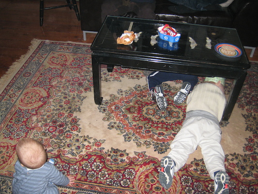 Tim and Cole hiding, Solomon studying (12-15-2007 18:17)