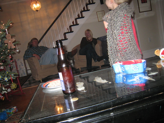 Tim, MoFa and Maria (by Cole) (12-15-2007 18:26)