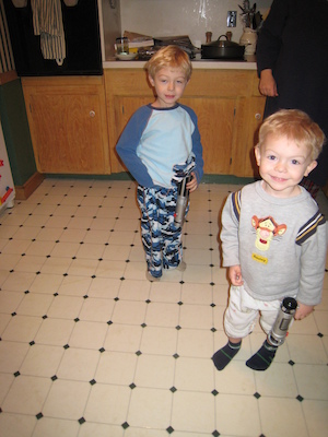 Jedi Tim and Cole (12-25-2007 06:50)