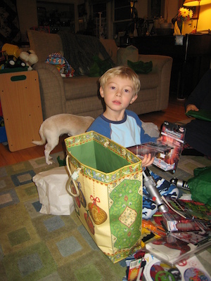 Tim examines his Transformers (12-25-2007 06:55)