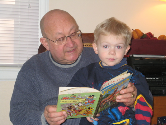 Poppy reading to Cole (12-25-2007 12:24)