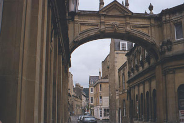 Bath arch