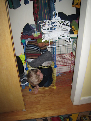 Tim and Cole in cubes (02-01-2008 06:50)