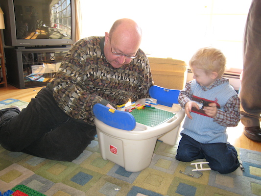 Easter morning Poppy and Nea (03-23-2008 11:15)