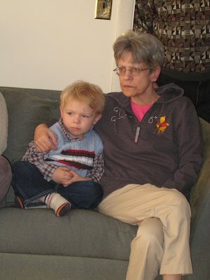 Easter morning Tim, Xine, Cole, Nea, Poppy (03-23-2008 13:22)