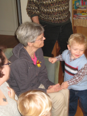 Easter morning Tim, Xine, Cole, Nea, Poppy (03-23-2008 13:28)