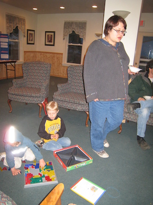 Cole and Tim playing (05-09-2008 18:51)