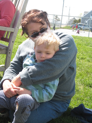 Xine and Cole cuddling (05-11-2008 09:13)