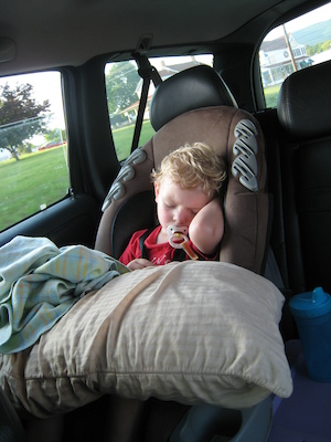 Cole sleeping (06-07-2008 18:05)